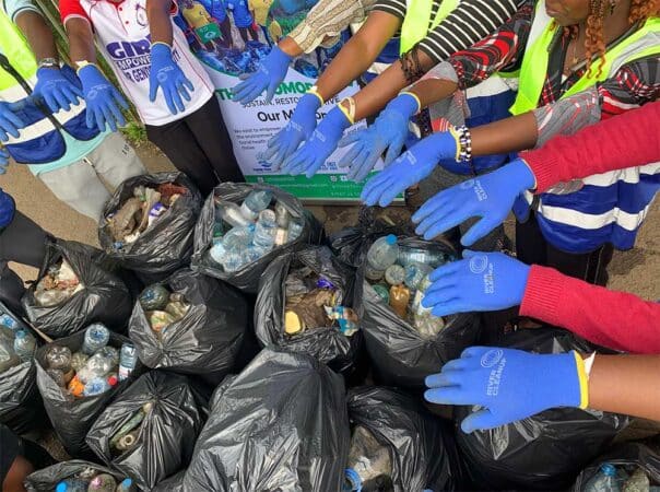 Elong Ngole Amtrong and his team conducted a stream clean-up at the University of Buea in Buea, Cameroon– bringing young people together and even answering questions to curious bystanders.