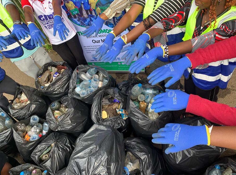 Elong Ngole Amtrong and his team conducted a stream clean-up at the University of Buea in Buea, Cameroon– bringing young people together and even answering questions to curious bystanders.